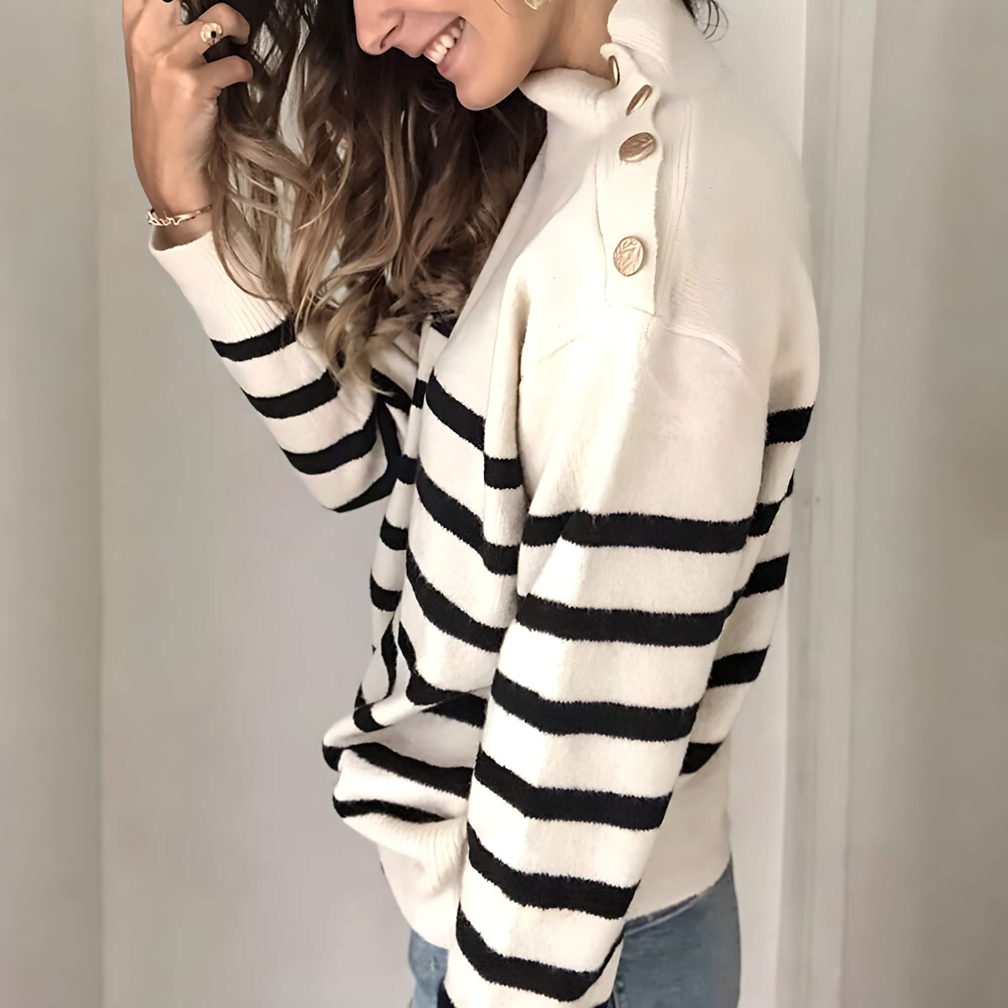 Suéter Feminino Gola Alta Bege 2