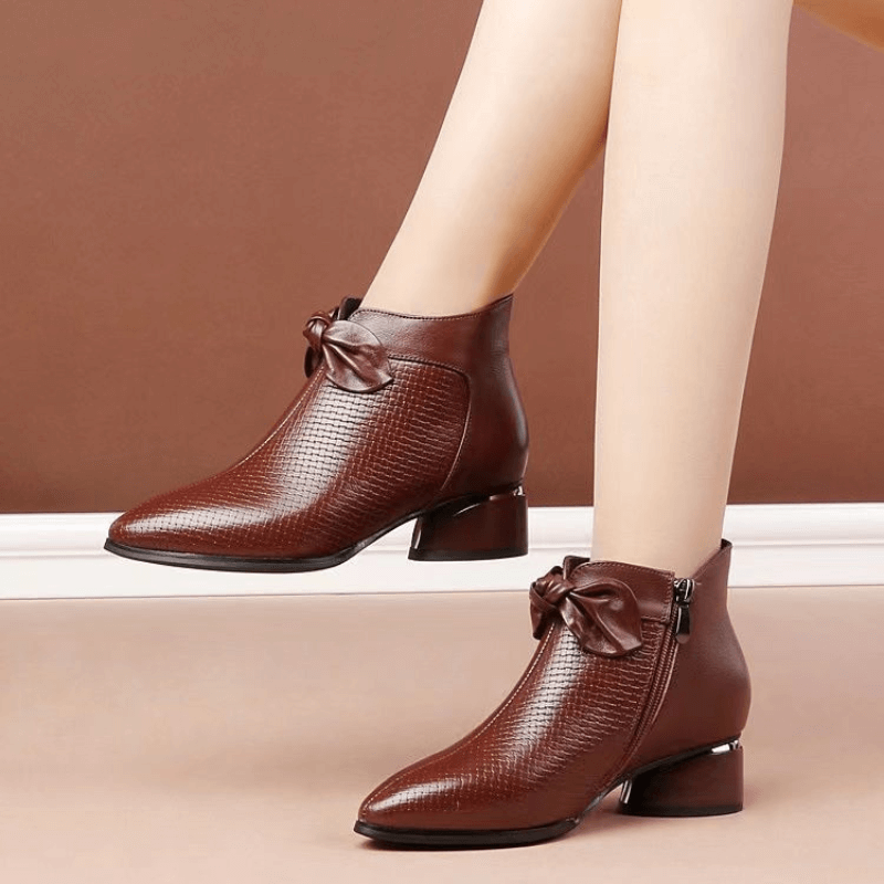 Bota Feminina Salto Bloco Cano Curto Marrom 5
