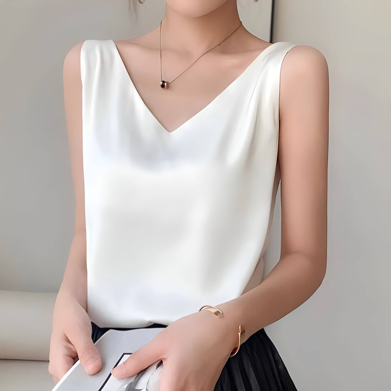 Blusa Regata de Cetim Branco 6