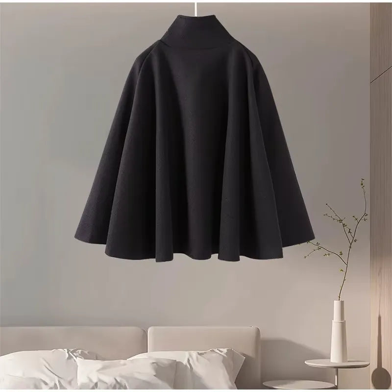 Poncho Feminino Casual Preto 11