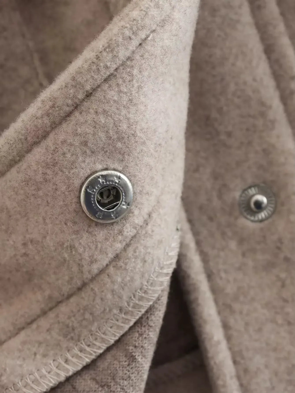 Casaco Feminino de Lã Batida Bege 10