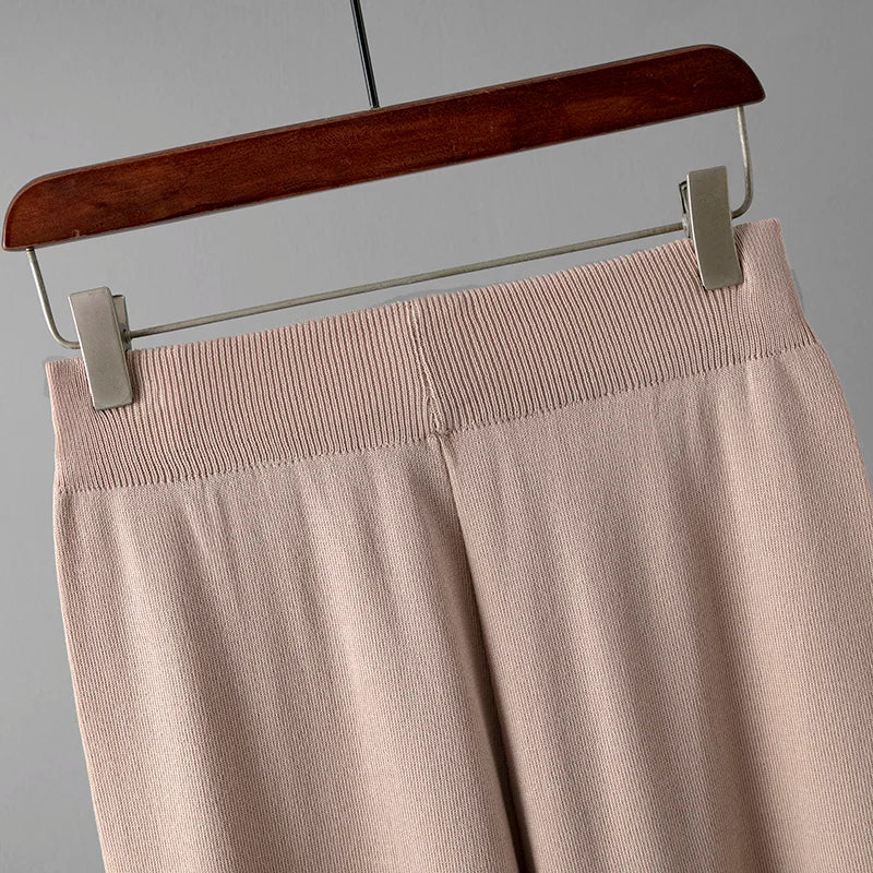 Conjunto Feminino de Malha Bege 18