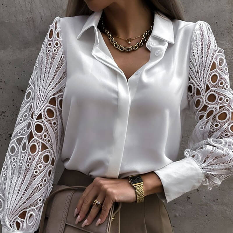Camisa Feminina com Detalhes em Renda