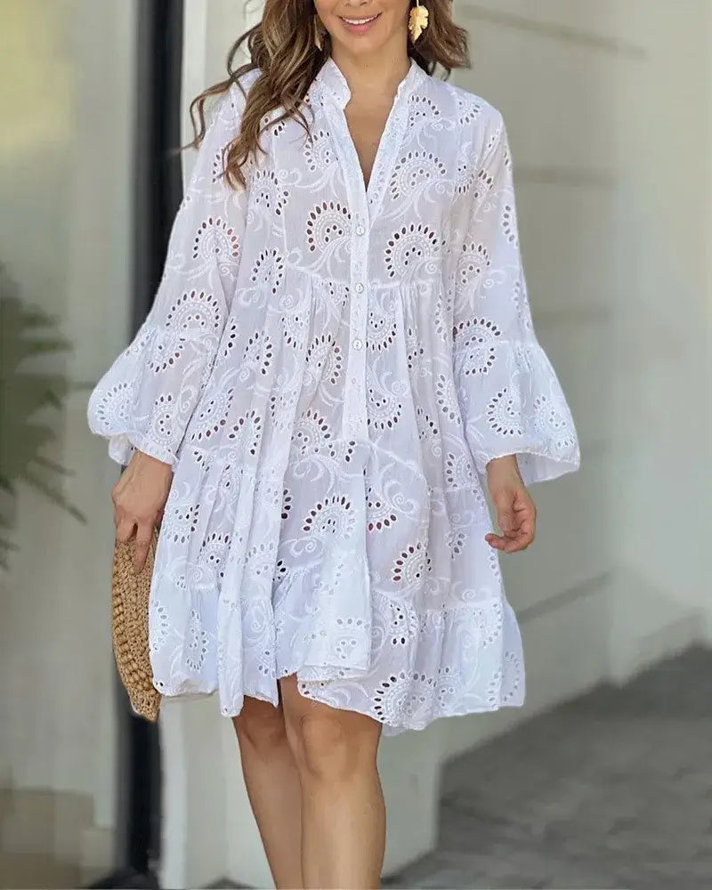 Vestido Curto Laise Manga Flare Botões Frontais Danuta