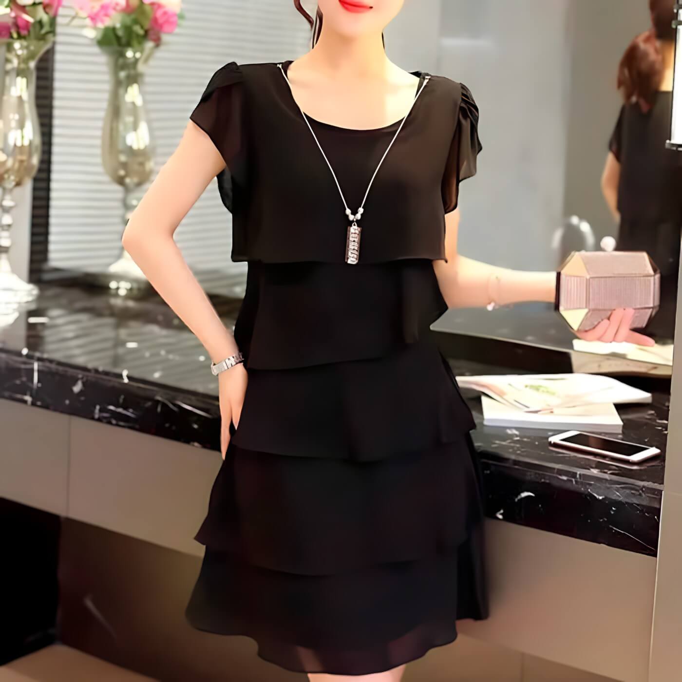 Vestido Curto em Camadas Preto 3