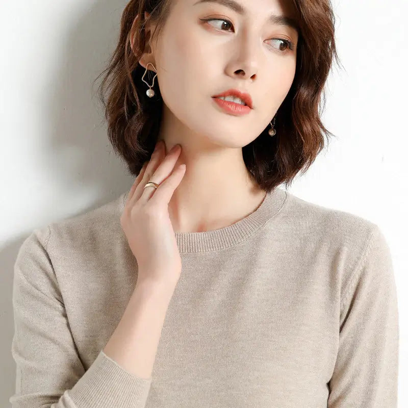 Suéter Feminino Casual Clássico Cinza Areia