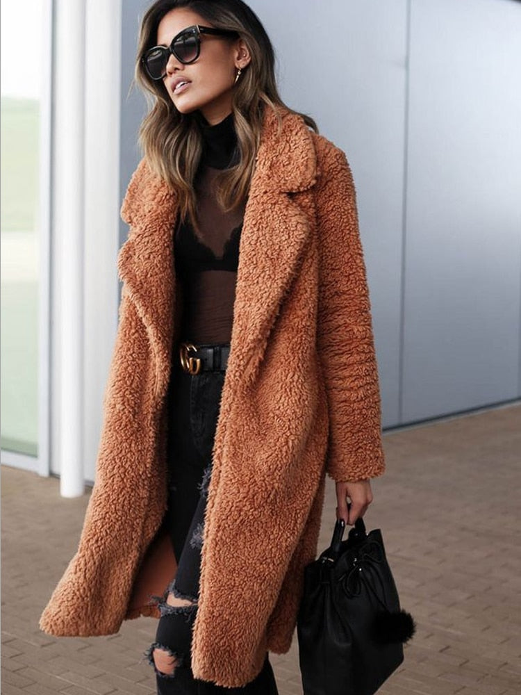 Casaco Feminino Alongado Lã Teddy Oversized com Gola Ampla Ava Peacoat
